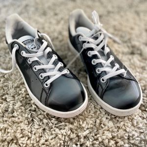 RARE NEW ADIDAS STAN SMITH BLACK SHOES NWOT